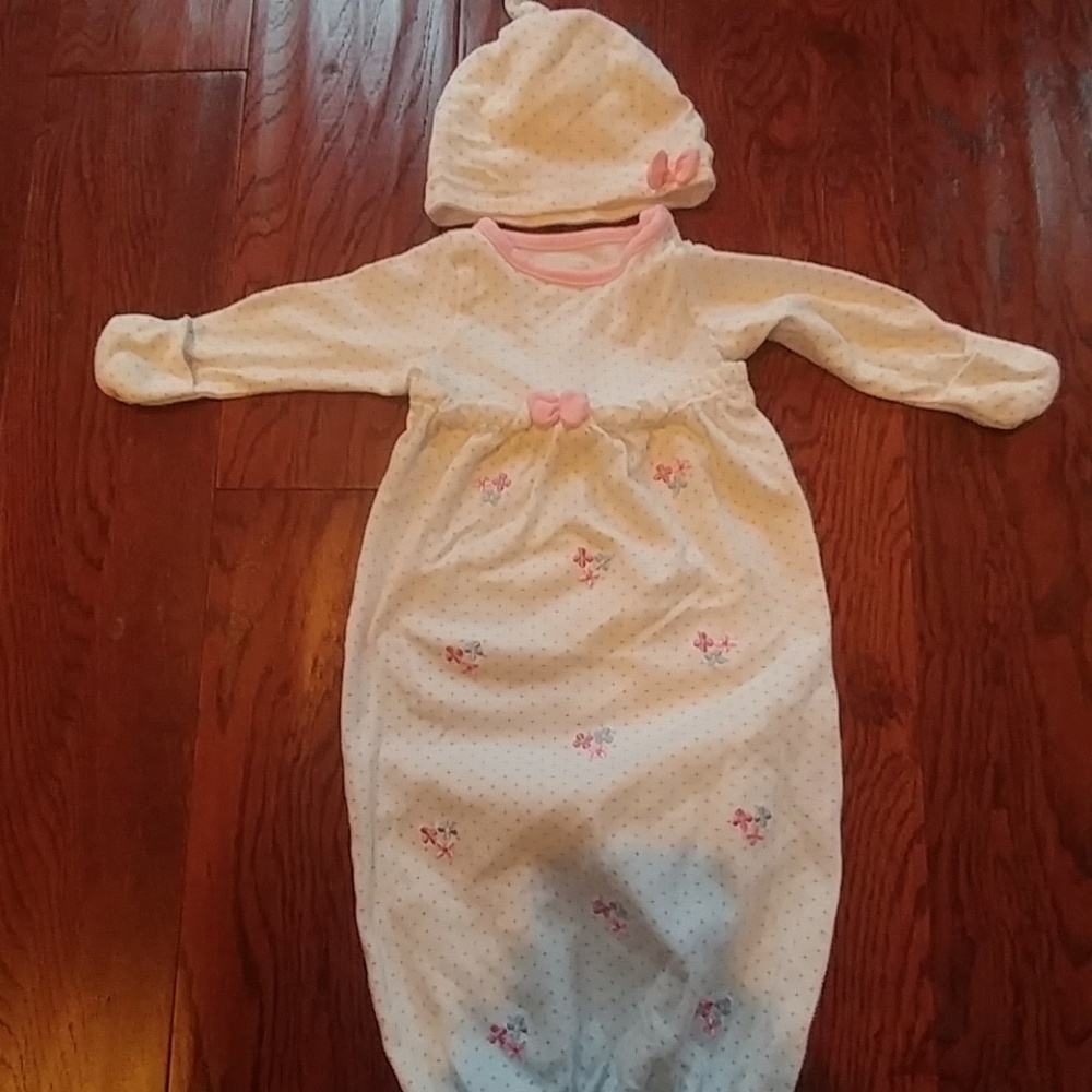 Newborn sleep sack with cap